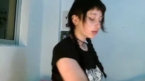 Snapshot of aoi_dandelion chatting on 01-06-25, 12:16 aoi_dandelion online show from 01-06-25, 12:16