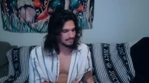 Snapshot of apachewithawebcam chatting on 07-11-26, 12:13 ApacheWithWebcam online show from 07-11-26, 12:13