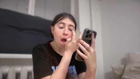 Snapshot of aphr0dite22 chatting on 03-03-26, 06:03 aphr0dite22 online show from 03-03-26, 06:03