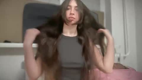 Snapshot of aphr0dite22 chatting on 03-31-26, 02:46 aphr0dite22 online show from 03-31-26, 02:46