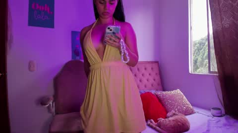 Snapshot of aphril_davis chatting on 02-03-25, 10:00 Sara Model Independent online show from 02-03-25, 10:00