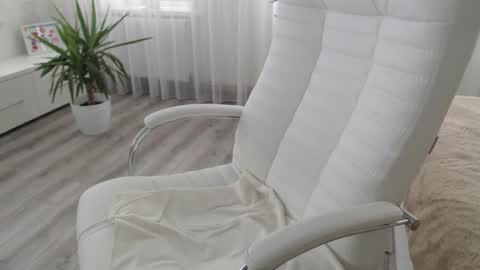 Aphrodite online show from 10-16-25, 11:22