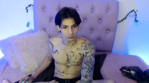 Snapshot of apolo01_ chatting on 01-26-25, 03:38 Apolo online show from 01-26-25, 03:38