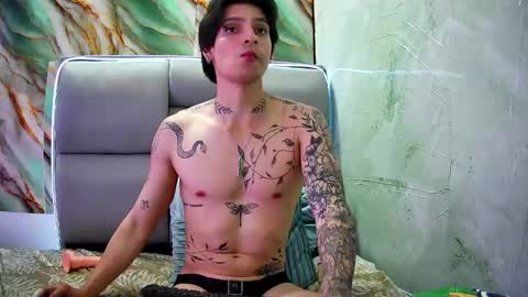 Snapshot of apolo01_ chatting on 02-05-25, 07:53 Apolo online show from 02-05-25, 07:53