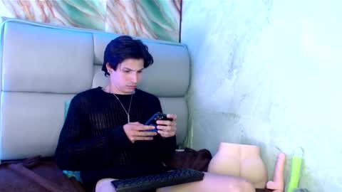 Snapshot of apolo01_ chatting on 02-21-25, 04:48 Apolo online show from 02-21-25, 04:48