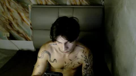 Snapshot of apolo01_ chatting on 09-22-25, 06:54 Apolo online show from 09-22-25, 06:54