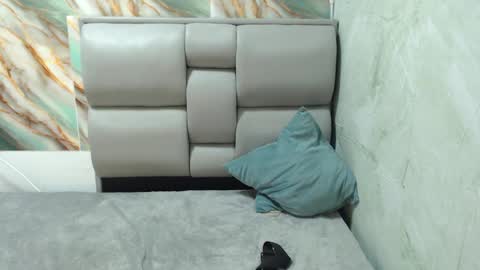 Snapshot of apolo01_ chatting on 09-26-25, 06:45 Apolo online show from 09-26-25, 06:45