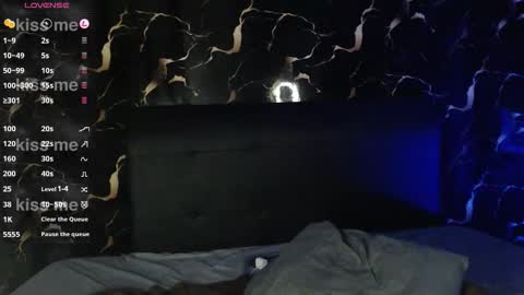 Snapshot of apolo01_ chatting on 02-28-26, 11:28 Apolo online show from 02-28-26, 11:28