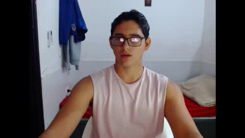 Snapshot of apolo1sex24 chatting on 02-10-26, 11:42 steven online show from 02-10-26, 11:42