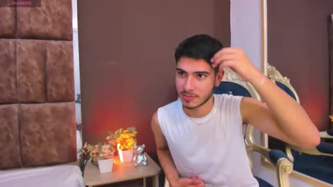 Snapshot of apolo_grayy chatting on 02-21-26, 09:10 Apolo Grayy online show from 02-21-26, 09:10