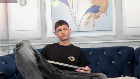   online show from 03-08-26, 02:10