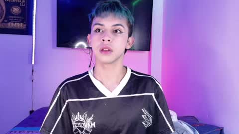 Snapshot of apolo_prince1 chatting on 06-19-26, 03:11 Apolo online show from 06-19-26, 03:11