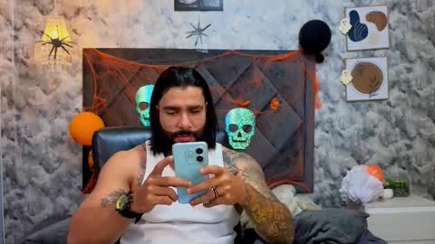 Apolo online show from 10-23-25, 01:38