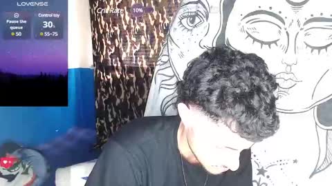 Snapshot of apolo_s chatting on 12-16-24, 04:05 Andres online show from 12-16-24, 04:05