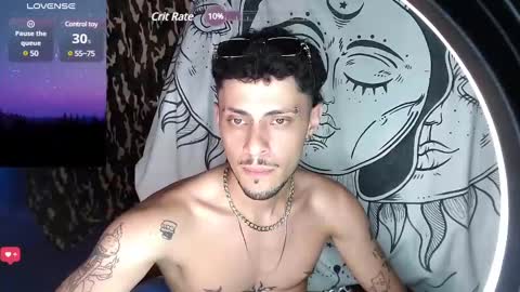 Snapshot of apolo_s chatting on 12-17-24, 09:05 Andres online show from 12-17-24, 09:05