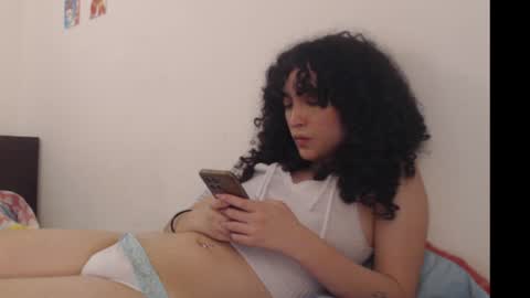 Snapshot of apolosbitch chatting on 12-12-24, 07:26 Nix online show from 12-12-24, 07:26