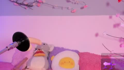Snapshot of apple_of_pleasure chatting on 08-07-26, 02:19 Lily online show from 08-07-26, 02:19