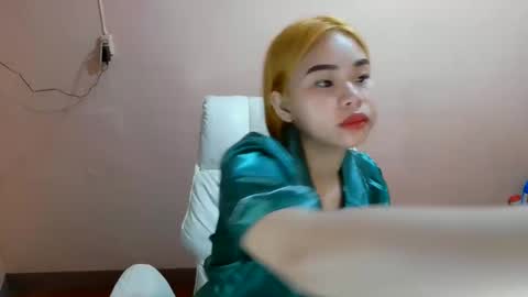 apple_pie23456 online show from 03-02-25, 06:08