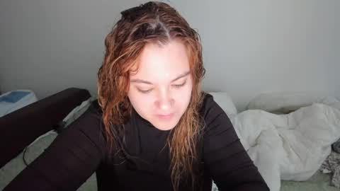 appleyummybuns online show from 06-08-26, 04:02