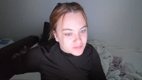 appleyummybuns online show from 06-15-26, 10:28