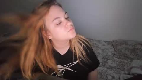 appleyummybuns online show from 07-02-26, 08:53