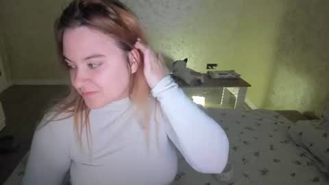 appleyummybuns online show from 07-18-26, 06:12