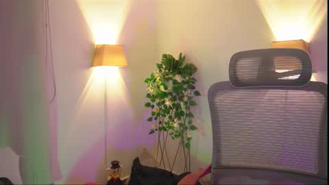 Snapshot of appolo_allen chatting on 11-29-25, 04:59 insta appolo master online show from 11-29-25, 04:59