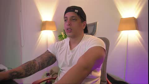 Snapshot of appolo_allen chatting on 12-14-25, 12:49 insta appolo master online show from 12-14-25, 12:49