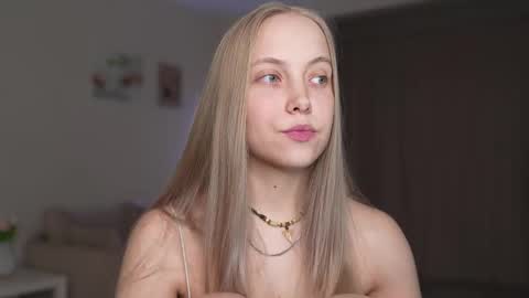  REYNA  my friend   online show from 11-28-25, 04:53