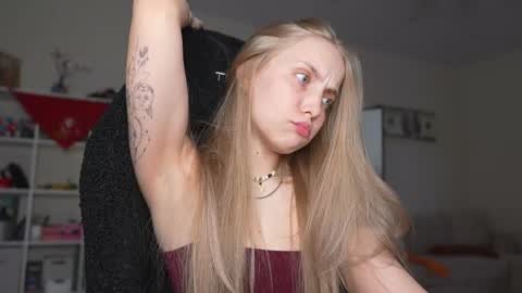  REYNA  next stream is 11h of Feb online show from 04-23-26, 05:15