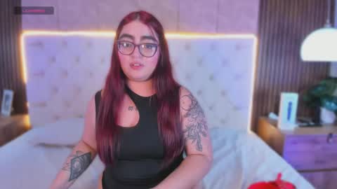 apriilfox online show from 04-11-26, 07:45