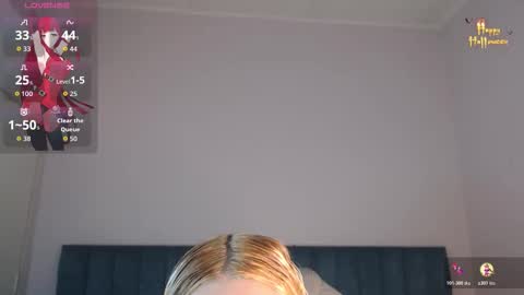 Snapshot of april__bunny chatting on 10-31-25, 05:03 April Bunny online show from 10-31-25, 05:03