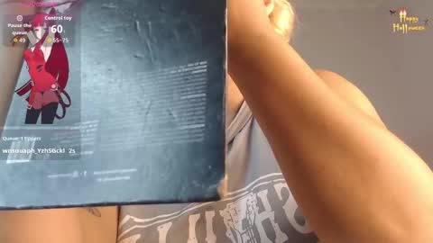 Snapshot of april__bunny chatting on 11-07-25, 06:19 April Bunny online show from 11-07-25, 06:19