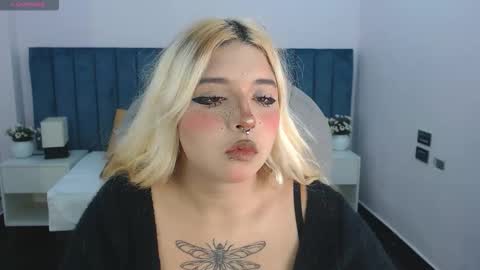 Snapshot of april__bunny chatting on 11-26-25, 07:59 April Bunny online show from 11-26-25, 07:59