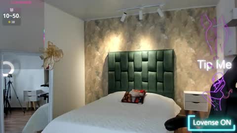  April  online show from 12-02-25, 12:54