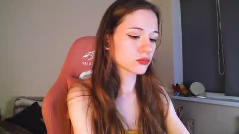 Snapshot of april_felicity chatting on 06-24-26, 07:46 April online show from 06-24-26, 07:46