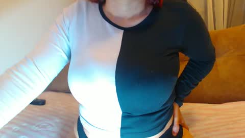 Snapshot of april_harrys chatting on 01-27-25, 04:43 April online show from 01-27-25, 04:43