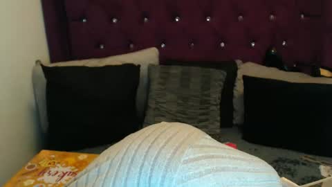 Snapshot of april_harrys chatting on 10-01-25, 02:56 April online show from 10-01-25, 02:56