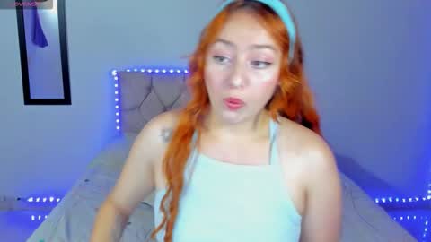 Snapshot of april_sommers chatting on 09-11-25, 10:59 April online show from 09-11-25, 10:59
