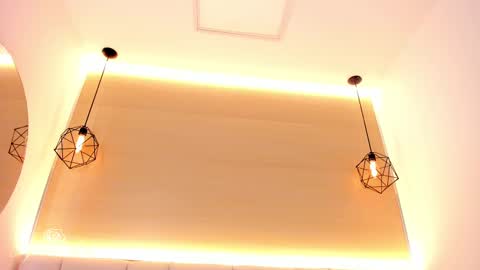 Snapshot of aprilalen chatting on 11-13-25, 06:23 April online show from 11-13-25, 06:23