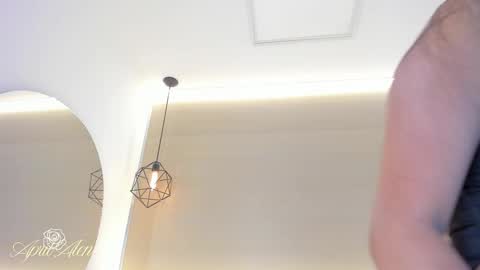 Snapshot of aprilalen chatting on 11-17-25, 06:52 April online show from 11-17-25, 06:52