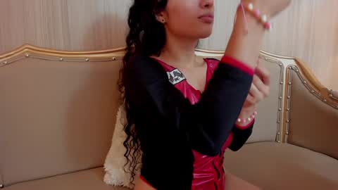 Snapshot of aprilalvarez chatting on 01-30-25, 07:59 1430 2100 -5 online show from 01-30-25, 07:59
