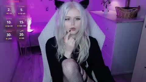 Hazy online show from 06-16-26, 05:54