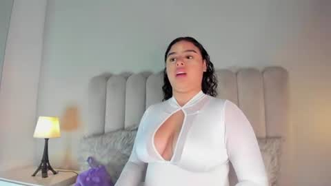 Snapshot of aprilkeith chatting on 07-12-26, 02:30 April online show from 07-12-26, 02:30