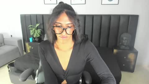 Snapshot of aprill_fox chatting on 05-08-26, 04:01 aprill_fox online show from 05-08-26, 04:01