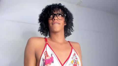 Snapshot of aprill_fox chatting on 05-11-26, 11:13 aprill_fox online show from 05-11-26, 11:13
