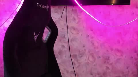 Snapshot of aprill_o_nill chatting on 03-04-26, 12:55 aprill_o_nill online show from 03-04-26, 12:55