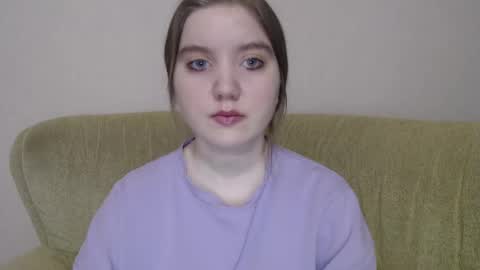 Snapshot of aquanarmin chatting on 12-17-24, 08:56 Josefin online show from 12-17-24, 08:56