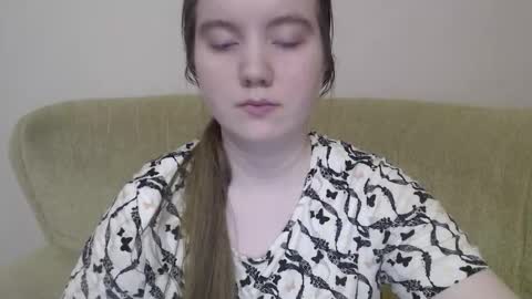 Snapshot of aquanarmin chatting on 01-06-26, 12:53 Josefin online show from 01-06-26, 12:53