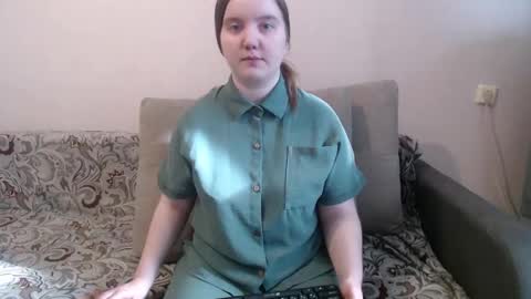 Snapshot of aquanarmin chatting on 03-06-26, 04:31 Josefin online show from 03-06-26, 04:31